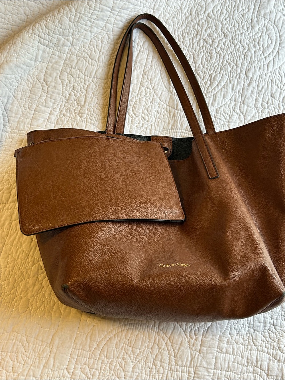 Calvin Klein Chestnut Brown Leather Tote with Gold Tags and matching wallet - Picture 2 of 10